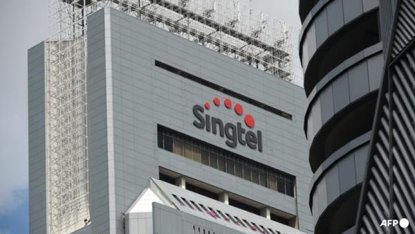Singtel landline outage: Calls to emergency services, banks and businesses affected
